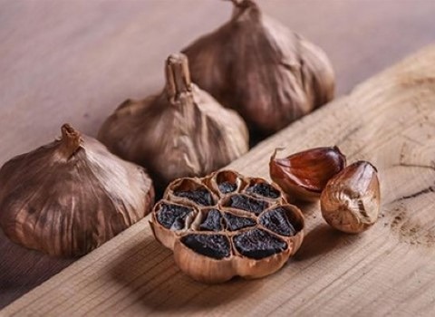تصویر 4 از قیمت خرید سیر سیاه فله ای عمده به صرفه و ارزان